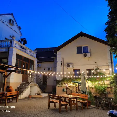 Gasthof Pensiunea Buon Gusto Sibiu-motorcyle Friendly,city Center 3*