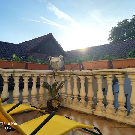Gasthof Pensiunea Buon Gusto Sibiu-motorcyle Friendly,city Center Hermannstadt