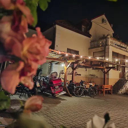 Pensiunea Buon Gusto Sibiu-motorcyle Friendly,city Center