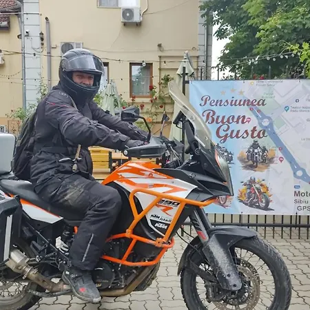 Pensiunea Buon Gusto Sibiu-motorcyle Friendly,city Center 3*