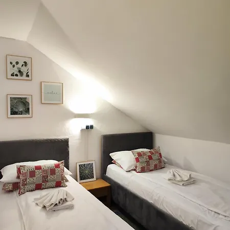 Pensiunea Buon Gusto Sibiu-motorcyle Friendly,city Center Gasthof