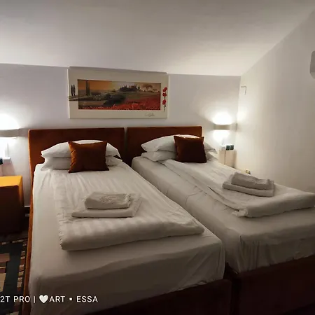Gasthof Pensiunea Buon Gusto Sibiu-motorcyle Friendly,city Center Hermannstadt