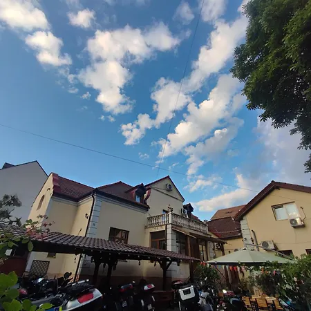 Pensiunea Buon Gusto Sibiu-motorcyle Friendly,city Center Pensjonat Sybin