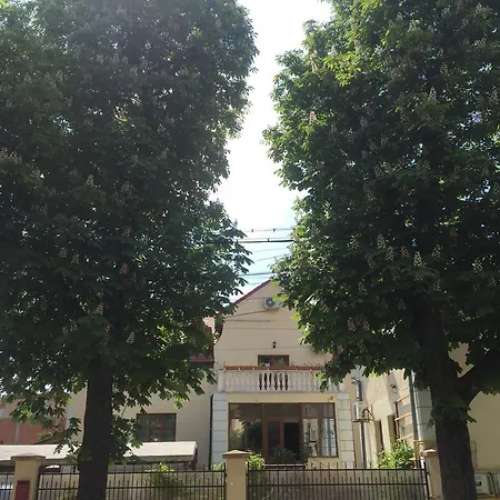Pensiunea Buon Gusto Sibiu-motorcyle Friendly,city Center Gasthof Hermannstadt